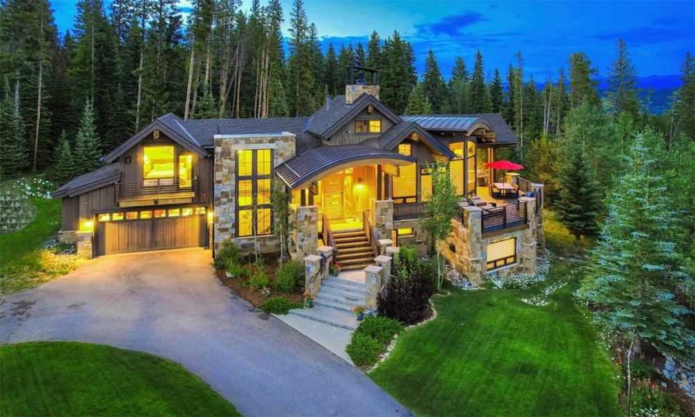 Browse Homes for Sale in Breckenridge Today